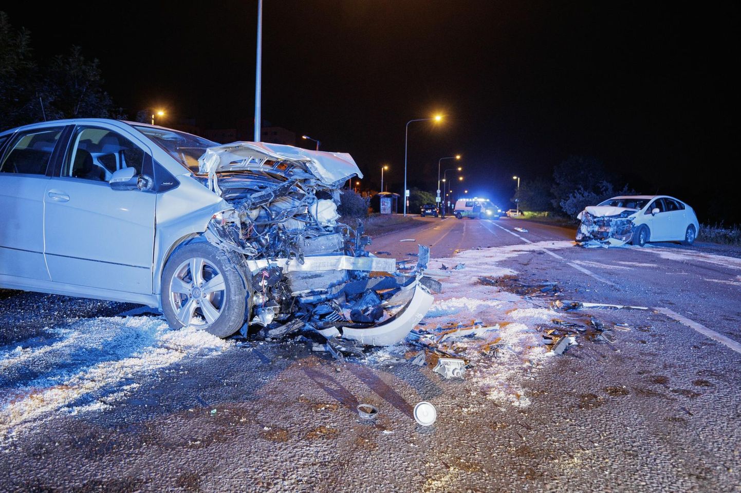 Juulikuine liiklusõnnetus Lasnamäel. Kohustuslik liikluskindlustus peab olema kõikidel liiklusregistrusse natud sõidukitel ning see hüvitab liiklusõnnetuse korral sõidukiga teistele tekitatud kahju.
