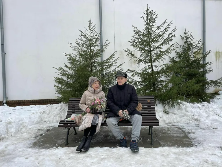 Tunamullu avati Pärnus legendaarse võrkpallitreeneri nimeline pink. Nii Ester kui Johannes Noormägi pälvisid suurel hulgal kiidusõnu.