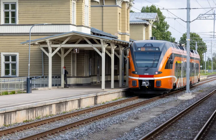 Kiirem rongiühendus Tallinna ja Tartu vahel lükkub veelgi edasi