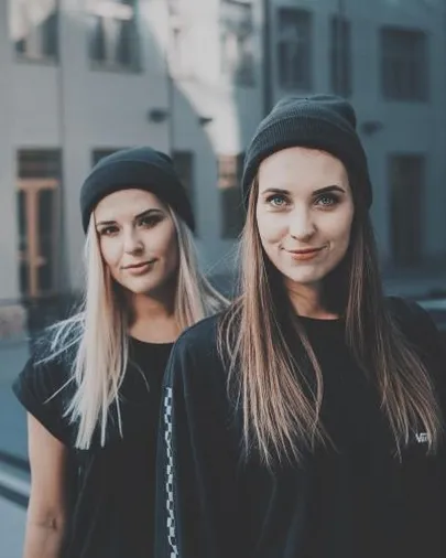 HOL