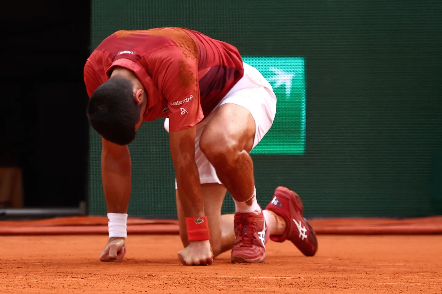 Vigastus murdis Novak Djokovici maha.