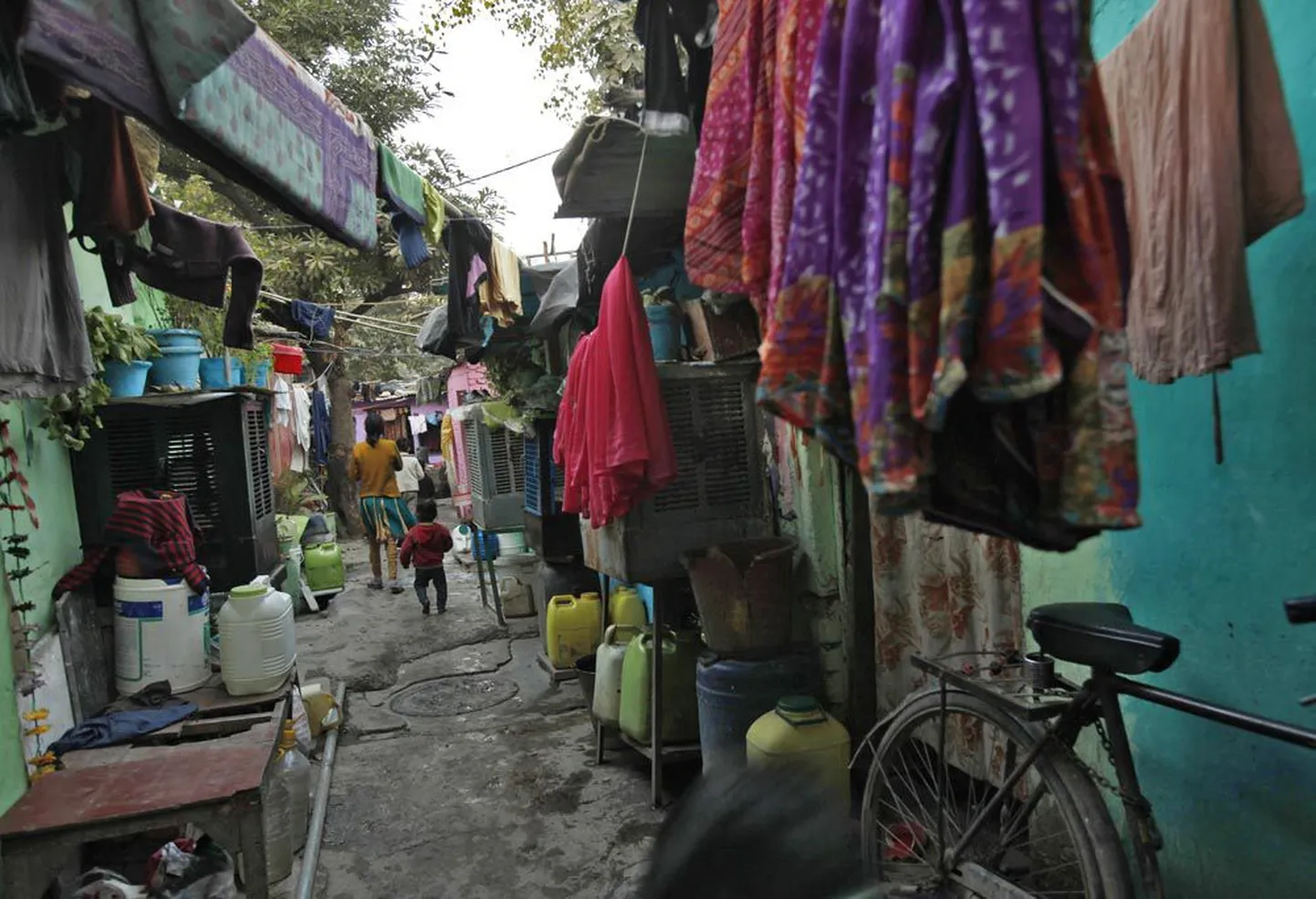 Vaade Delhis asuvale Ravidasi agulile, kus elas neli jõhkras grupivägistamises kahtlustatavast kuuest mehest.
