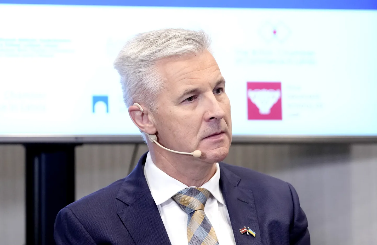 Министр обороны Артис Пабрикс