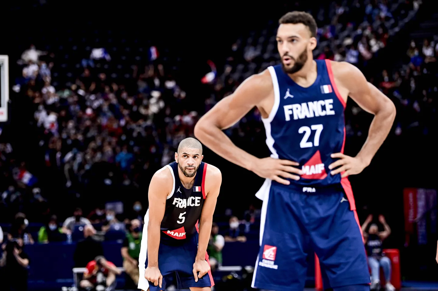 Nicolas Batum (vasakul) ja Rudy Gobert.