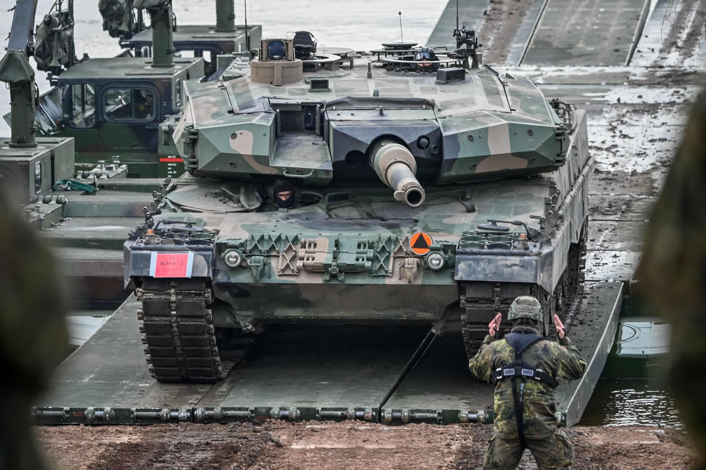 Leopard 2A4 tank.