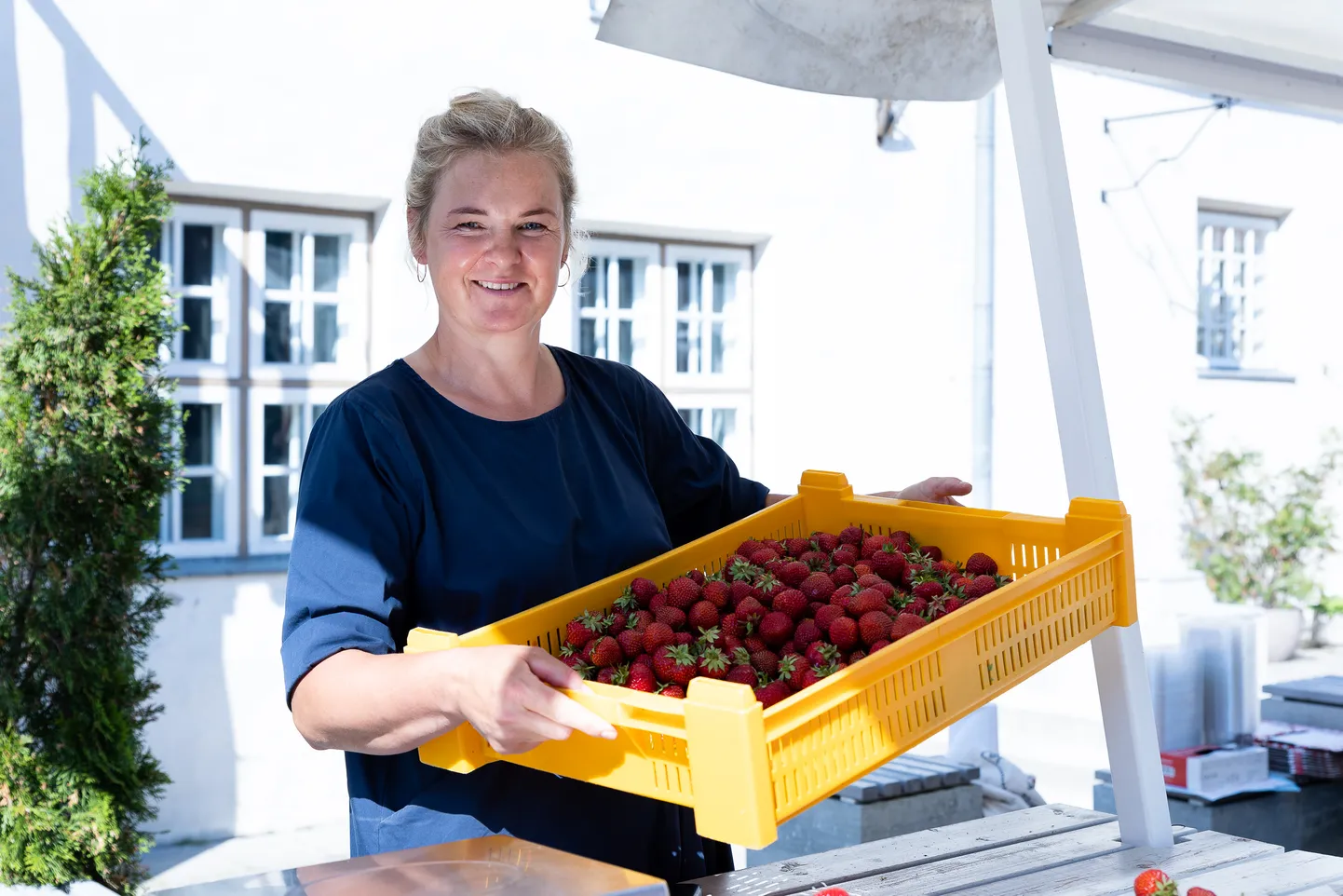 Mäe talu perenaine Kristel Paomees.
