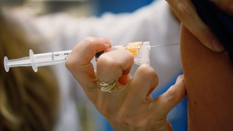 Naistearst Lee Padrik annab nõu: kui kaua kestab HPV vaktsiini mõju?