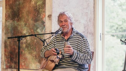 GALERII ⟩ Jaan Tätte avas Kirna mõisa kontserdisarja