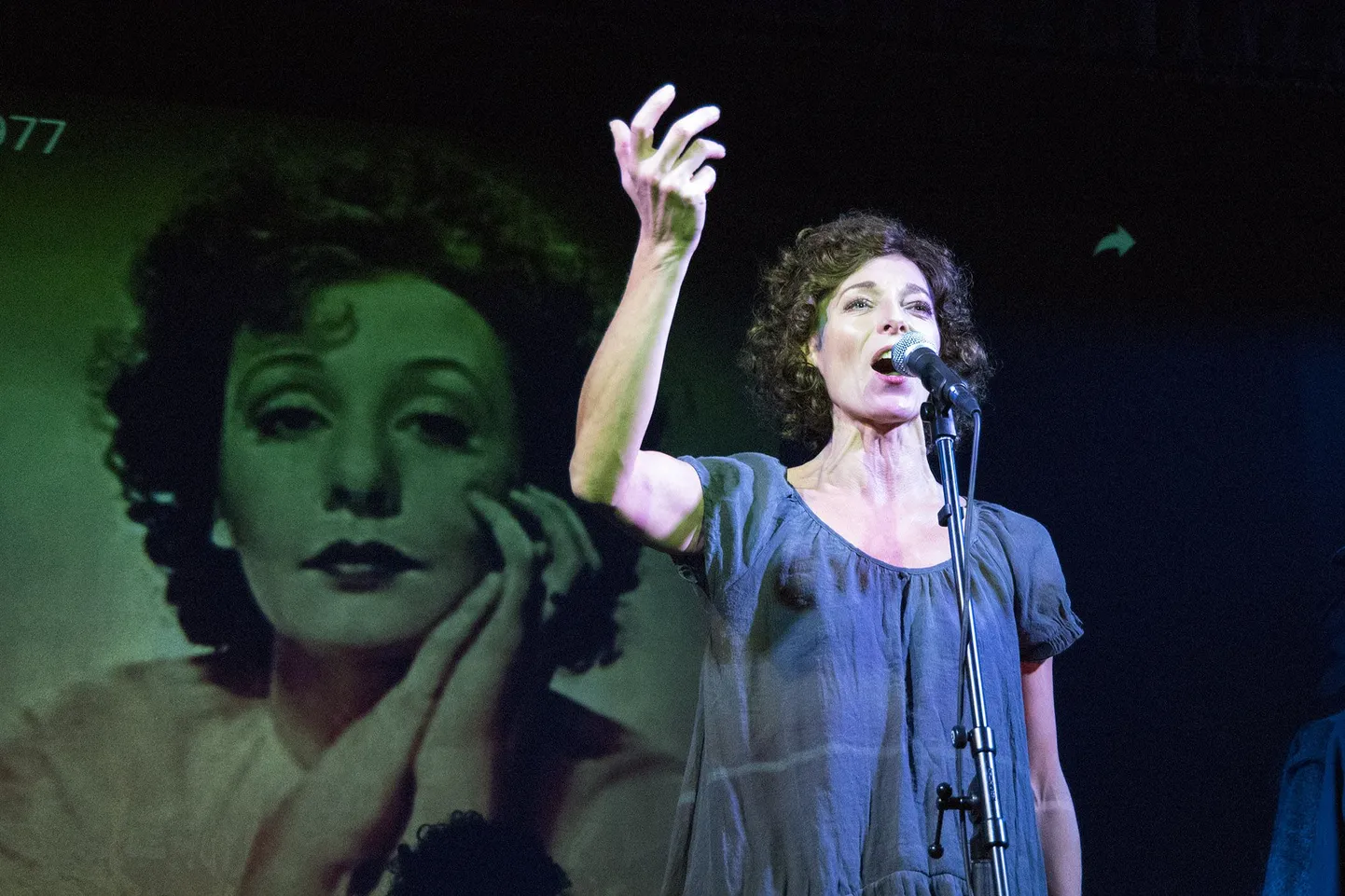 Zarah Leander ja Ingrid Isotamm lavastuses «Zarah Leander».