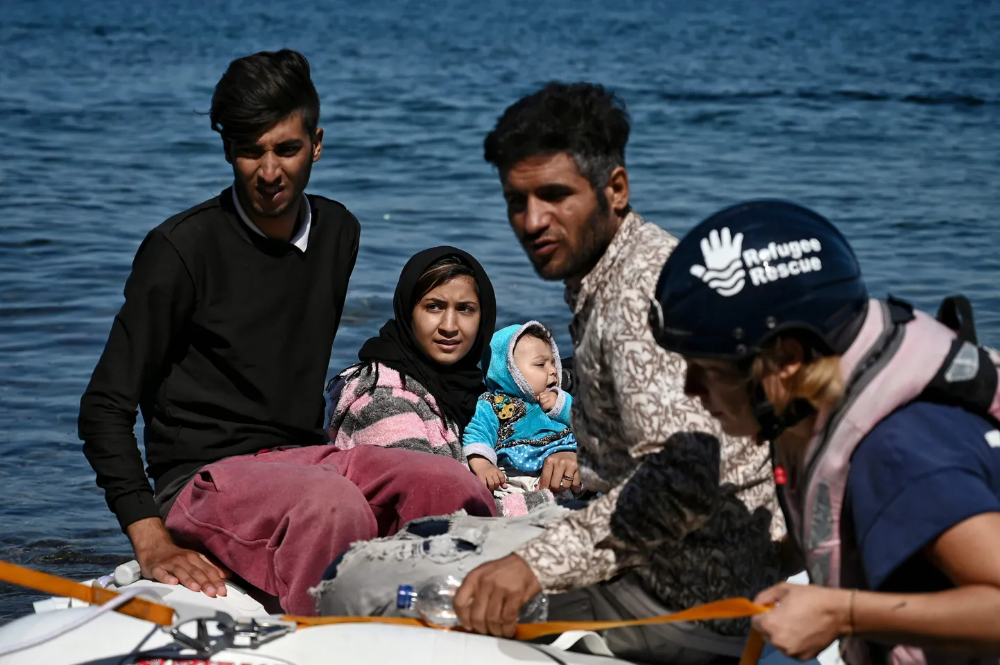 Migranti no Turcijas sasnieguši Grieķijai piederošo Lesbas salu