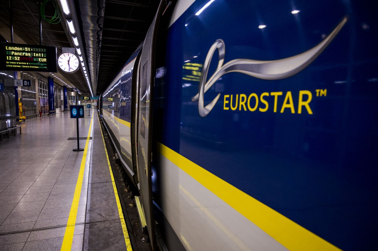 Eurostari esimene väljumine Brüsselist pärast Brexitit. Ettevõte on pankroti äärel, kuna Briti valitsus näeb seda Prantsuse firmana ja Prantsuse valitsus Briti firmana.