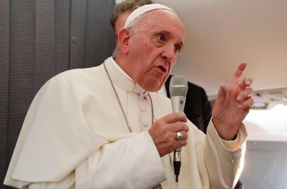 Paavst Franciscus andis lennukipressikonverentsi teel Tallinnast tagasi Vatikani.