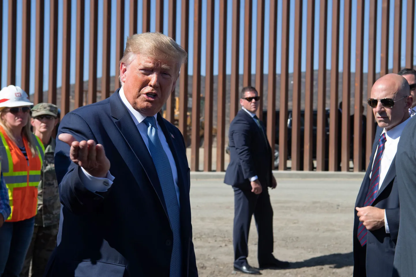 Donald Trump piiritaraga tutvumas.