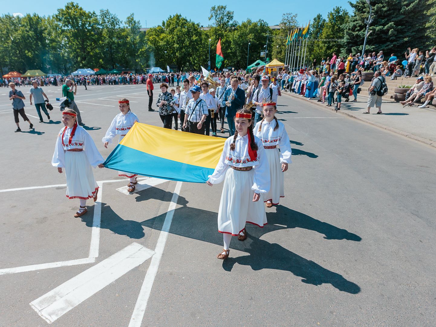 Linnapäevade tähistamine Narvas Peetri platsil 2018. aasta juunis.