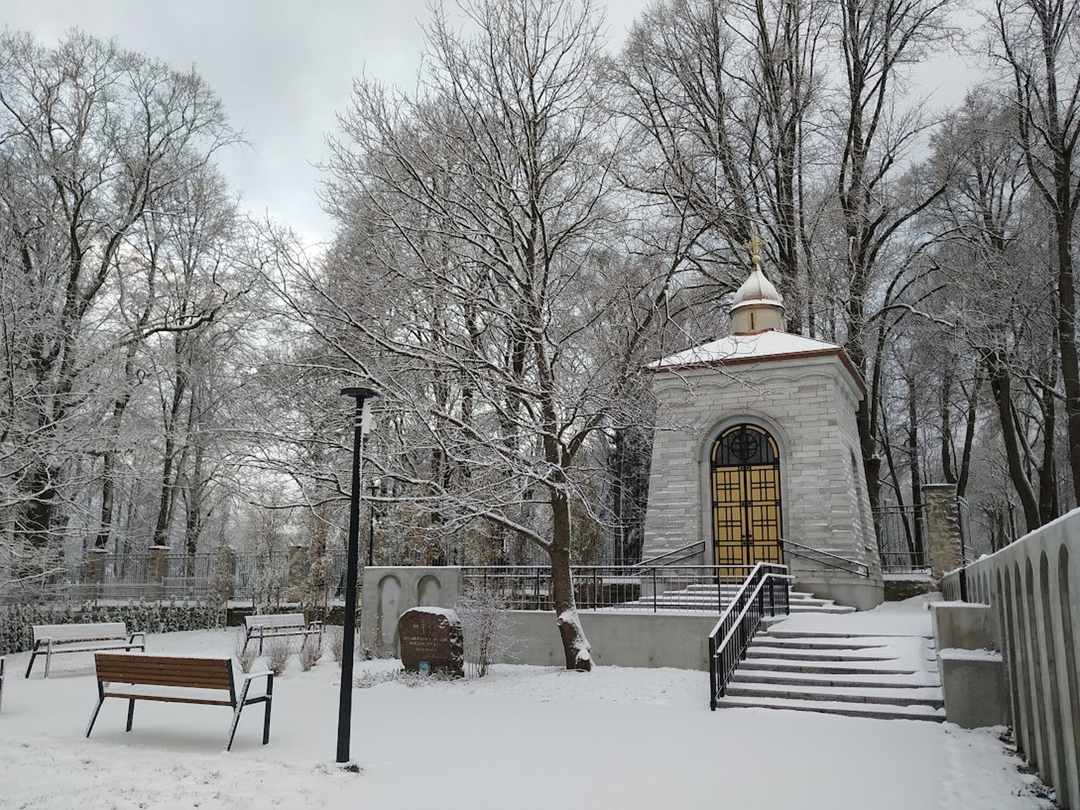 Построенная, но еще не открытая часовня святого Георгия в Пыхья-Таллинне.
