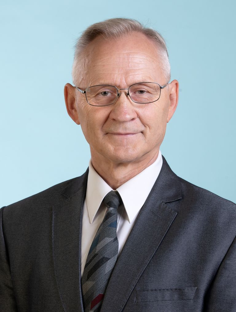 Tartu Ülikooli aerosoolifüüsika spetsialist, endine vanemteadur Madis Noppel on teinud Helsingi ülikooli füüsikutega koostööd kakskümmend aastat.
