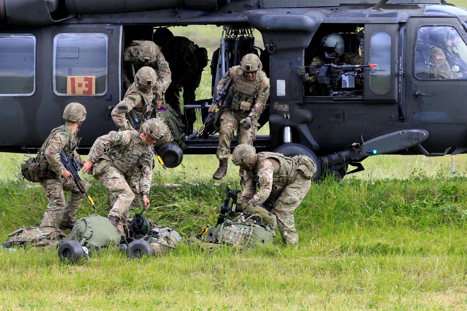 Ameerika Ühendriikide sõdurid harjutamas Poola ja Leedu piiril asuva Suwałki maakitsuse kaitsmist, mis on ainus Balti riikide maismaaühendus teiste NATO riikidega.