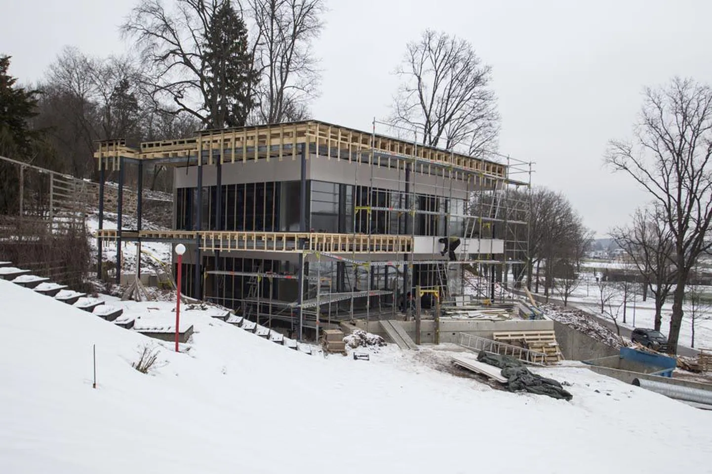 Rannapuiesteele kerkib Eesti haruldane elamu.