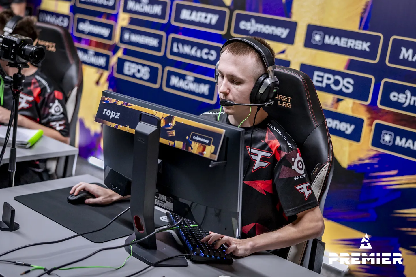 Eesti parim e-sportlane Robin «ropz» Kool