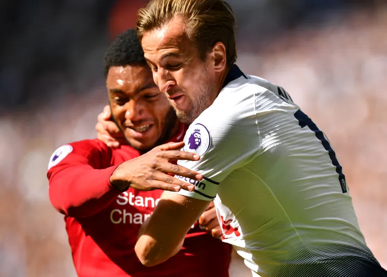 Harry Kane'i ja Joe Gomeze kahevõitlus. Peale jäi lõppkokkuvõttes Gomez, sest Kane väravat ei löönud.