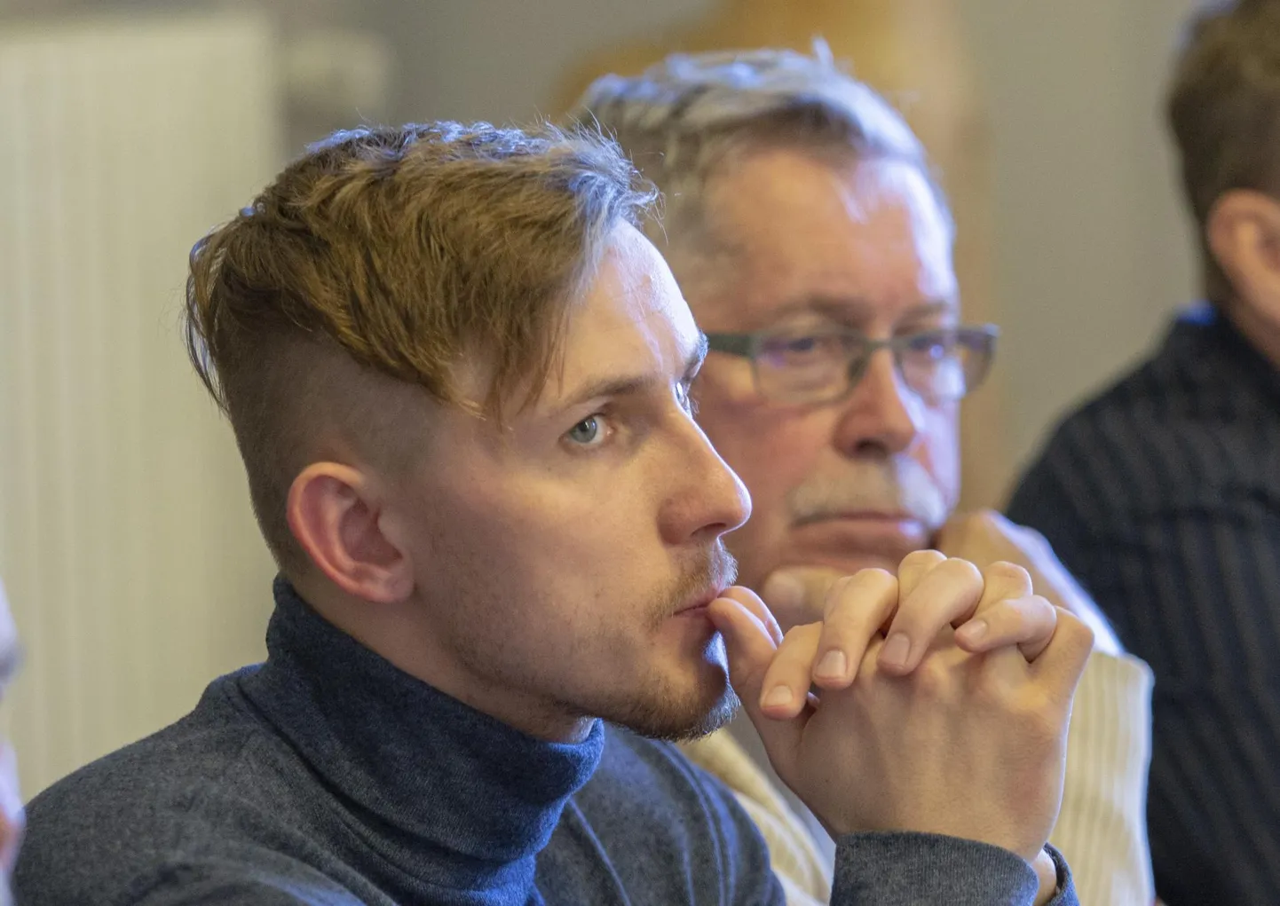 Isamaa poliitik Valter Vaha osales viimati volikogu töös aasta algul ning seni pole teada, millal ta seda jätkab. Volikogu kohast pole ta loobuda soovinud.