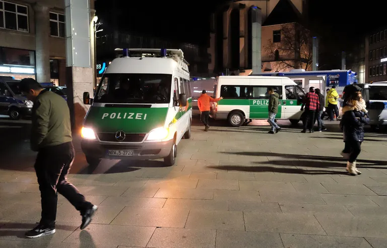 Politseiautod Kölnis