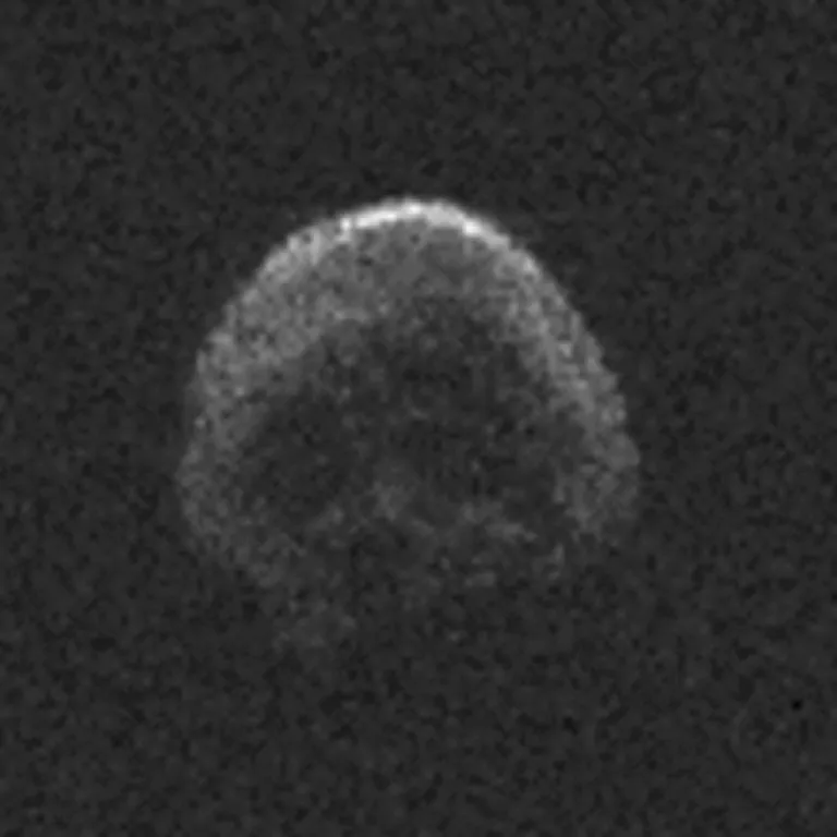 Kolju kujuga asteroid 2015 TB145