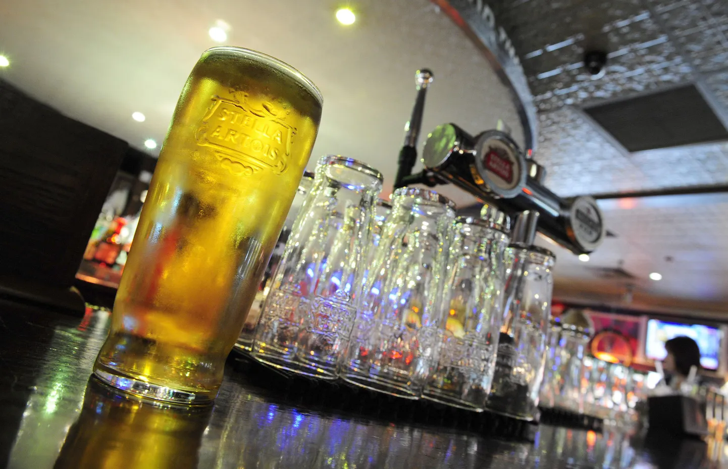 Ühendkuningriigi ja Iirimaa pubides saab ka edaspidi õlut pintides osta.