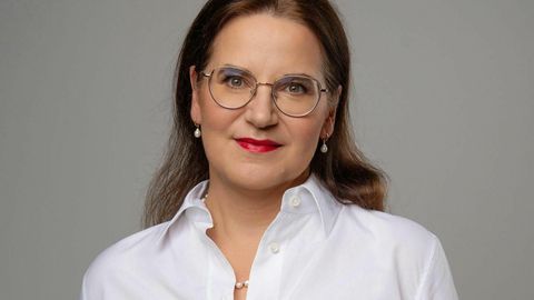 VÕIMUKRIIS NARVAS ⟩ Liisa Pakosta: seaduse järgi on Narva linnapea edasi Katri Raik