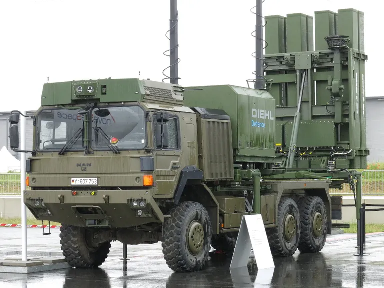Selline näeb välja IRIS-T SLM. Pihta sai selle üks või mitu raketi väljalasketoru, näitab avaldatud video.