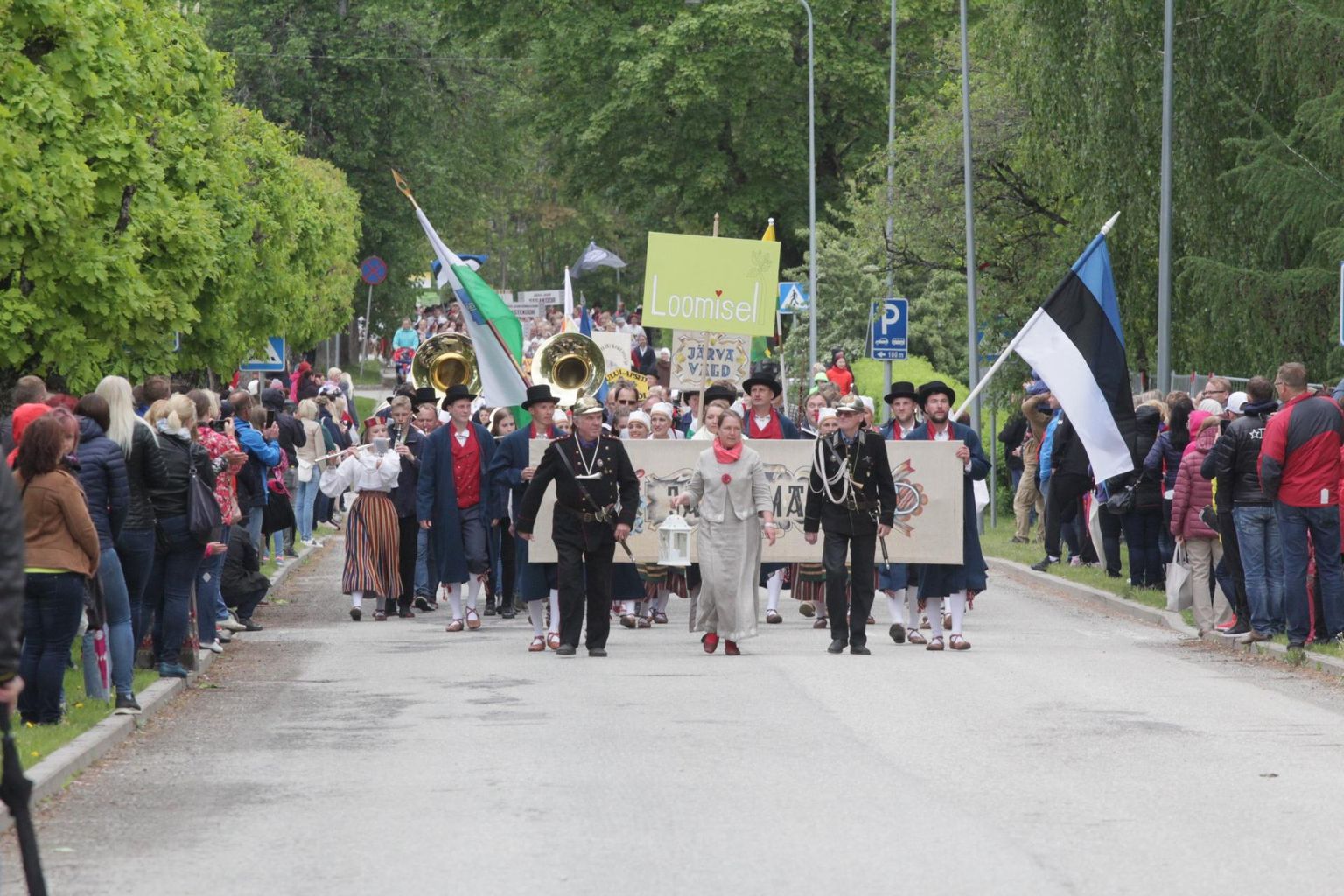 Viimati sai Järvamaa kultuurirahvas peo pidamiseks kokku 2019. aastal Türil. Pärast seda on kahel aastal järjest koroonaviirus maakonna laulu- ja tantsupeole kriipsu peale tõmmanud.