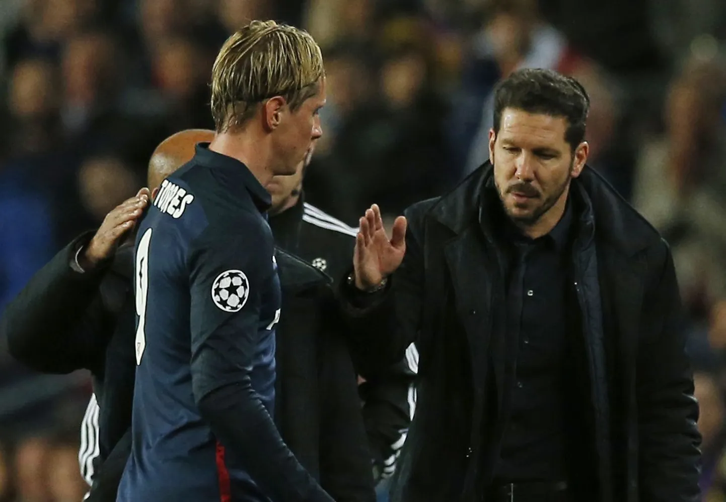 Fernando Torres (vasakul) ja Diego Simeone.