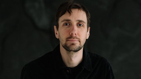 RĪTA KAFIJA AR DZEJNIEKU ⟩ Arvis Viguls