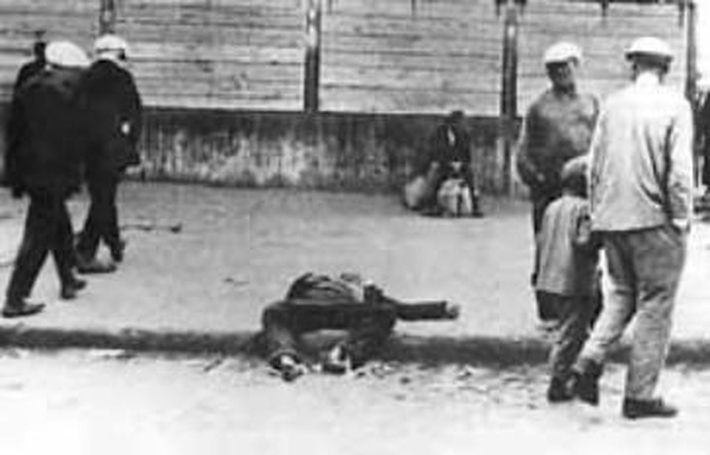 Foto Harkivi tänavalt 1932. aasta Ukraina suure näljahäda ajal.