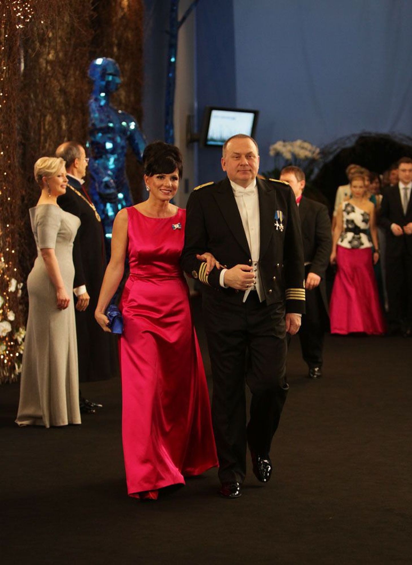 Riigikogu liige Aivar Riisalu abikaasaga 2012. aastal presidendi vastuvõtul.