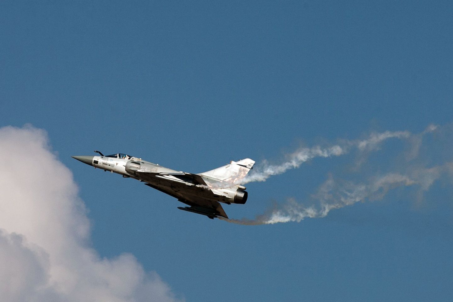 Mirage-2000 tüüpi hävitaja.