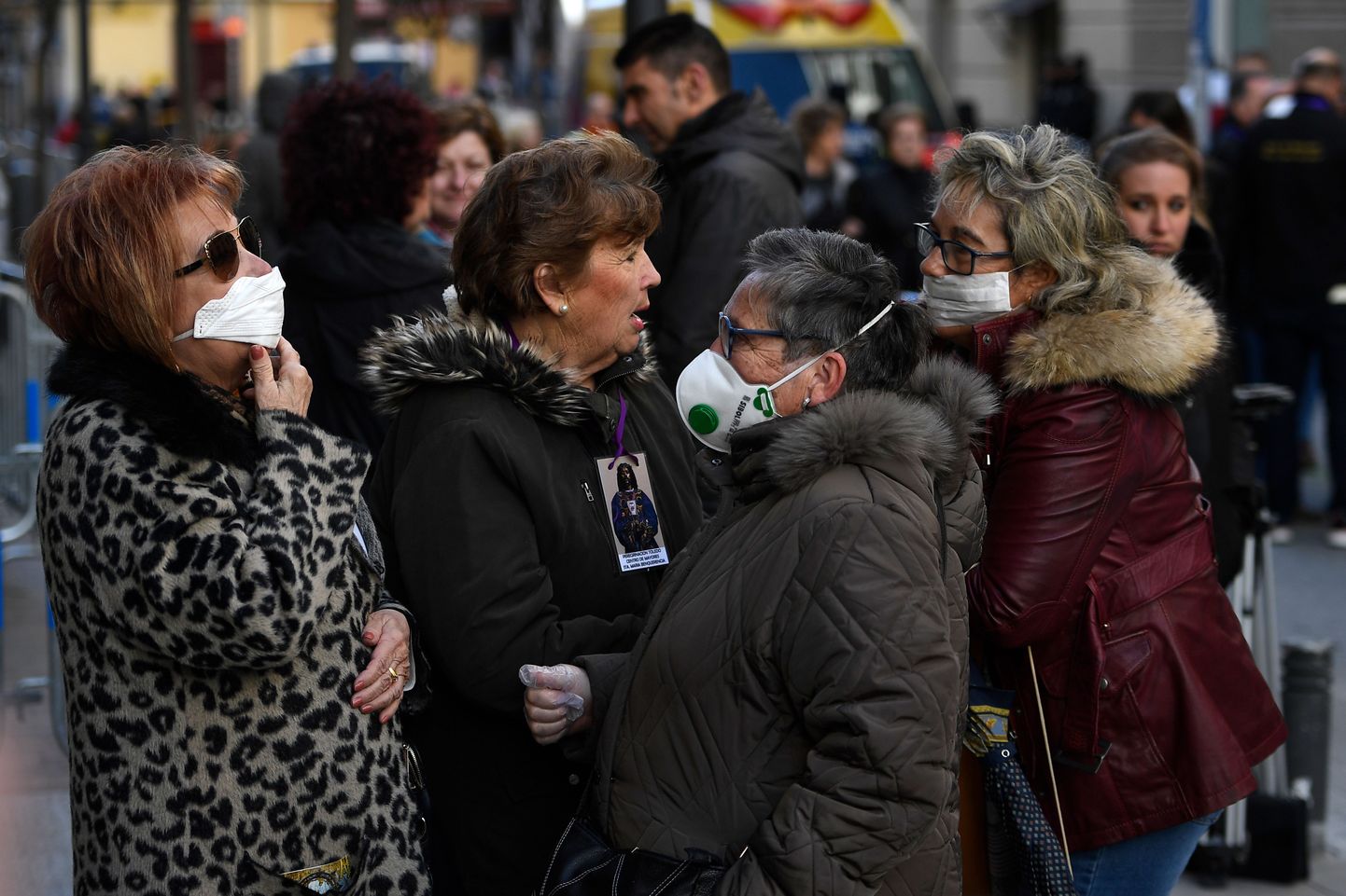 Maskides naised Madridis.
