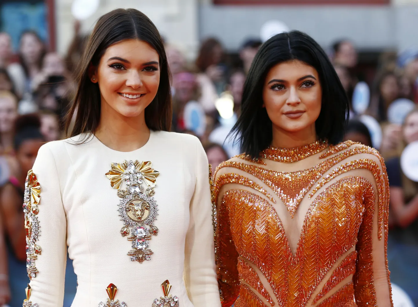 Kendall ja Kylie Jenner.