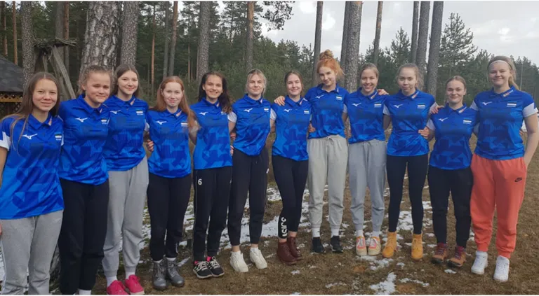 Neidude U16 koondis.