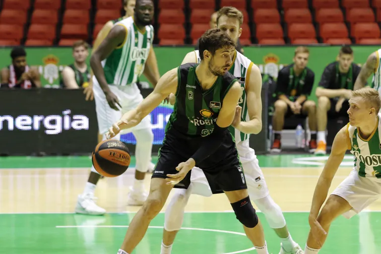 Ante Tomic palliga.