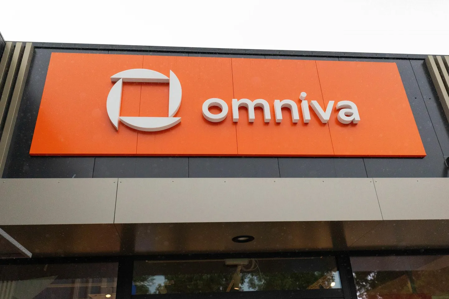 Eesti Post tegutseb kaubamärgi Omniva all.