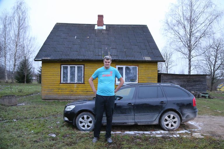 Eesti pikim mees Janar Purason elab Võrumaal looduskaunis kohas oma talus. Seal toimetab ta praegu aga üksi ning tunnistab, et kuigi kõik muu on olemas, kipub üksindus siiski muret tegema.