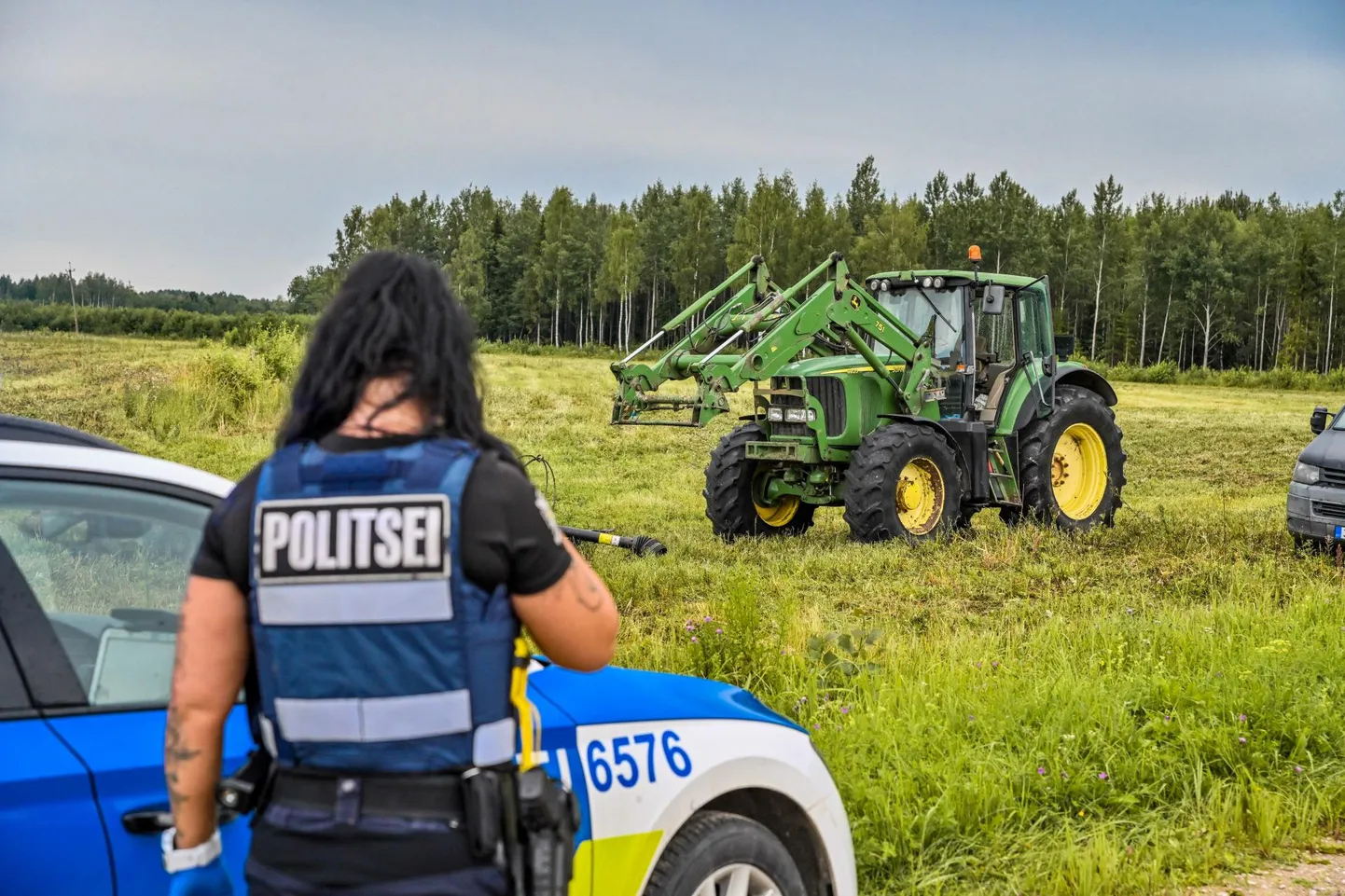 Mulgi vallas hukkus põllul tööd teinud traktorist.