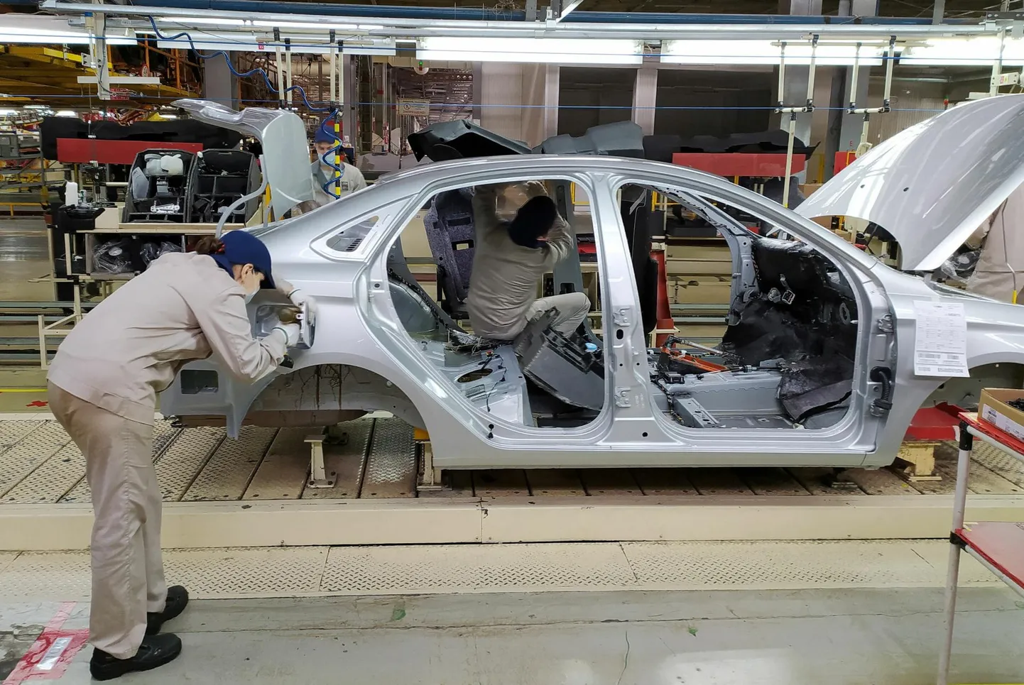 Venemaa ei jää ilma mitte ainuüksi lääneriikide rahast, vaid ka tehnoloogiast. Näiteks on tulnud juba leppida tõigaga, et ABS-piduritega autosid Venemaal enam toota ei saa.