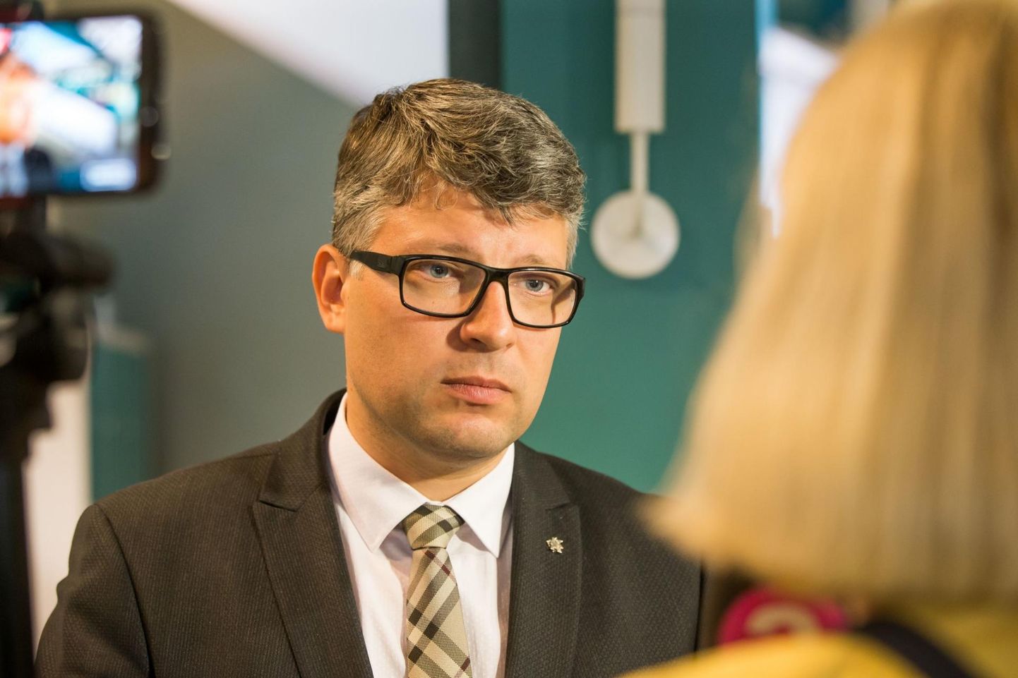 Keskerakonna peasekretäri Mihhail Korbi sõnul kaebab erakond ERJK otsuse kohtusse.