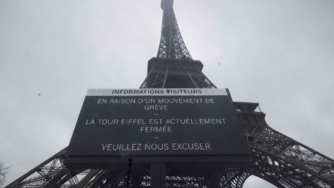 VIDEO ⟩ Eiffeli torni töötajad protestivad kahtlase kokkuhoiu vastu
