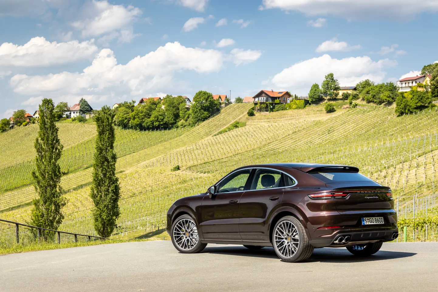 Porsche automašīnas
