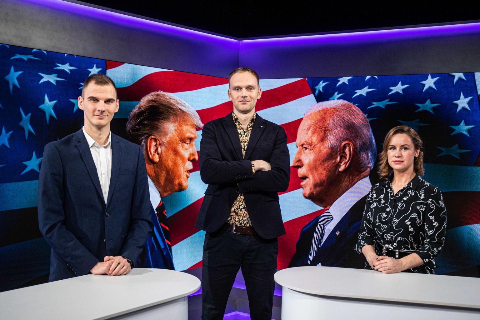 Saatejuhid Martin Kutti (vasakult), Sander Punamäe ja Nele Kullerkupp USA valimissaate proovis.