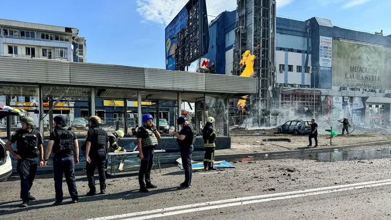 Местро удара по торговому центру