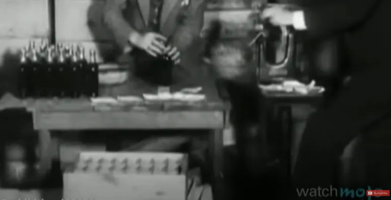 USAs oli 1920 - 1933 kuiv seadus, mille ajal oli alkoholi tootmine ja müük keelatud. Toota tohtis vaid kodus väikeses koguse oma tarbeks siidrit ja veini